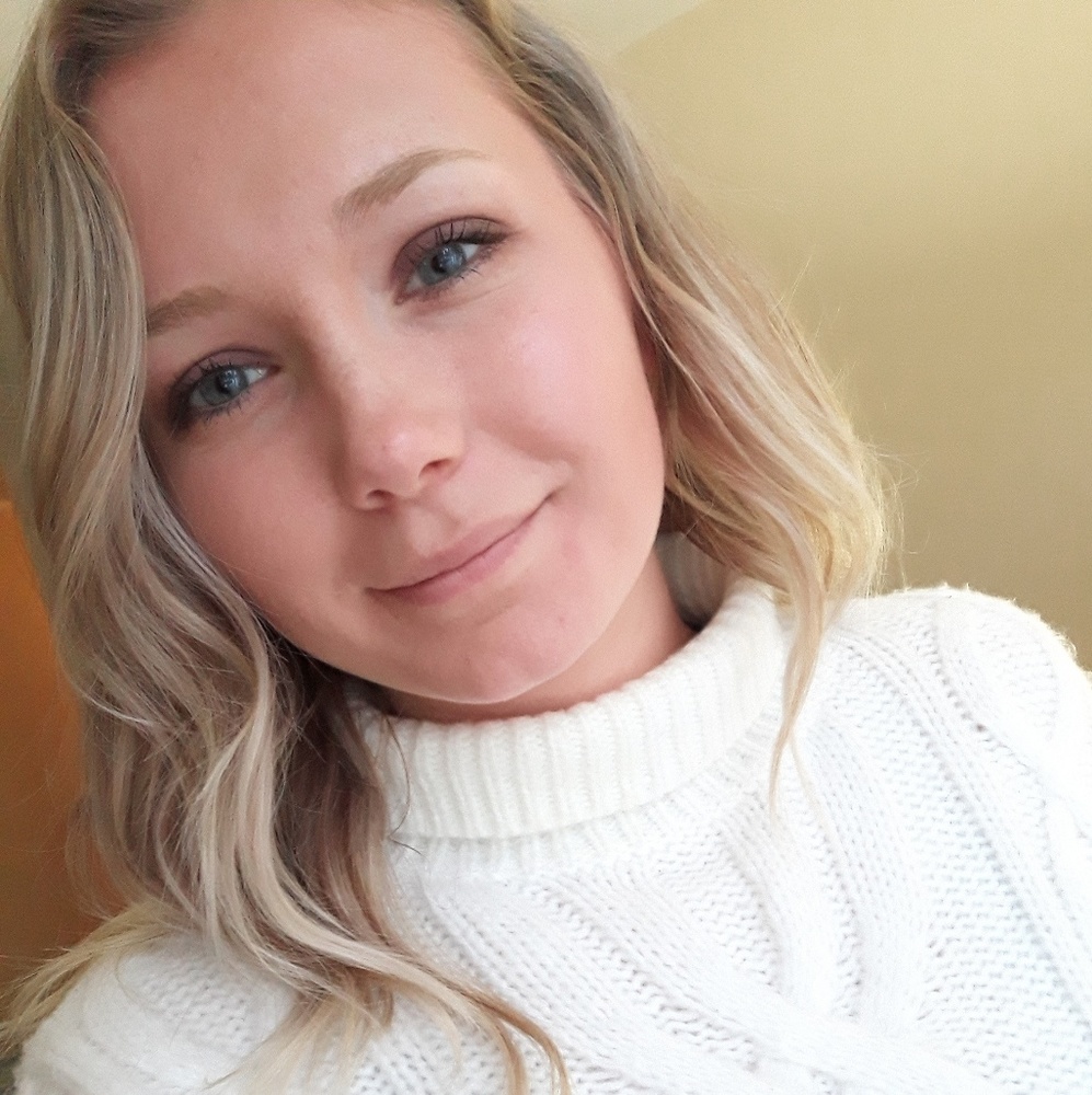 Meet your Posher, Emily